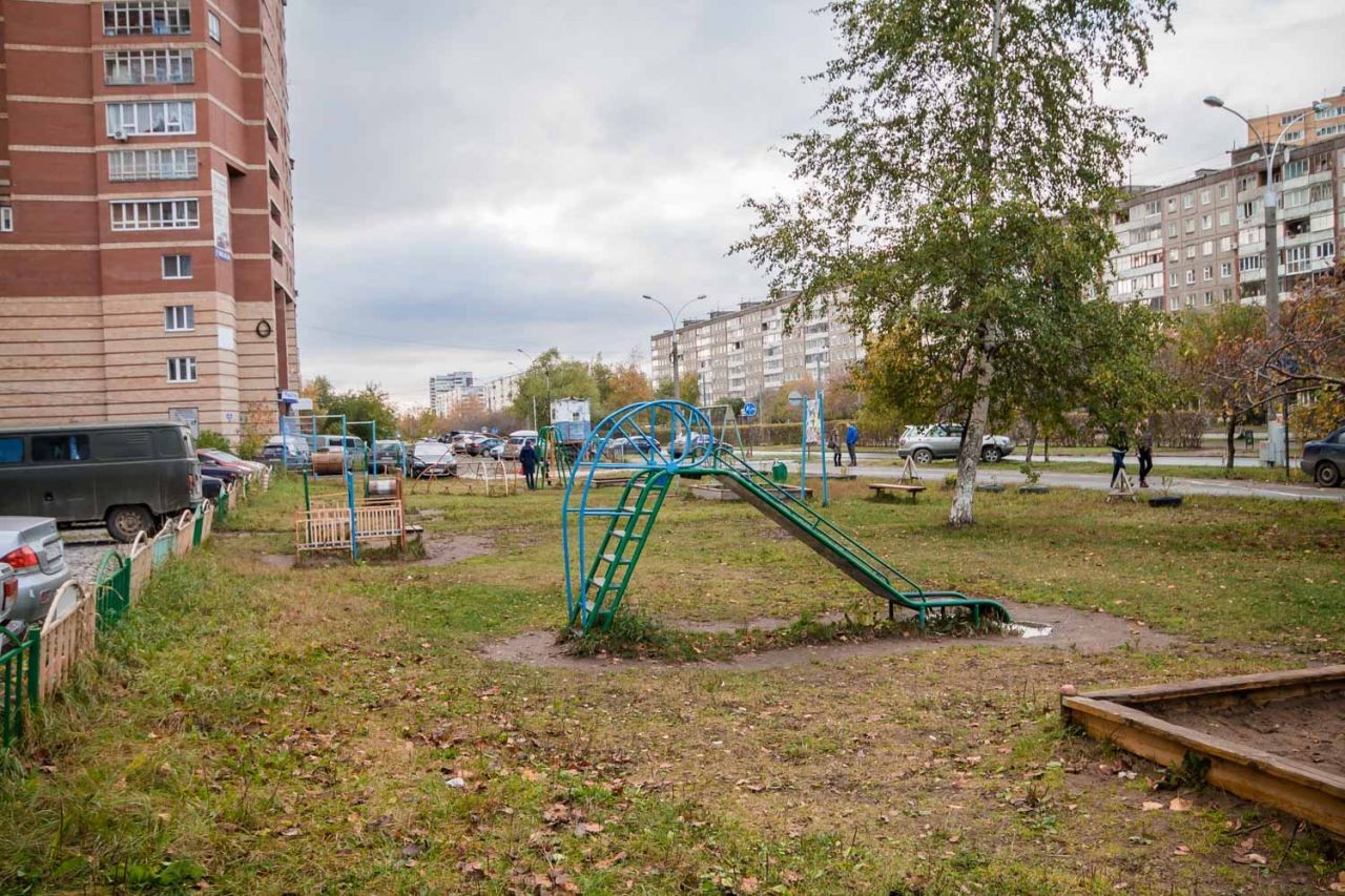 Дзержинский парковый пермь. Парковый 30/1 Пермь. Рынок парковый Пермь. Вторичное жилье в Перми.